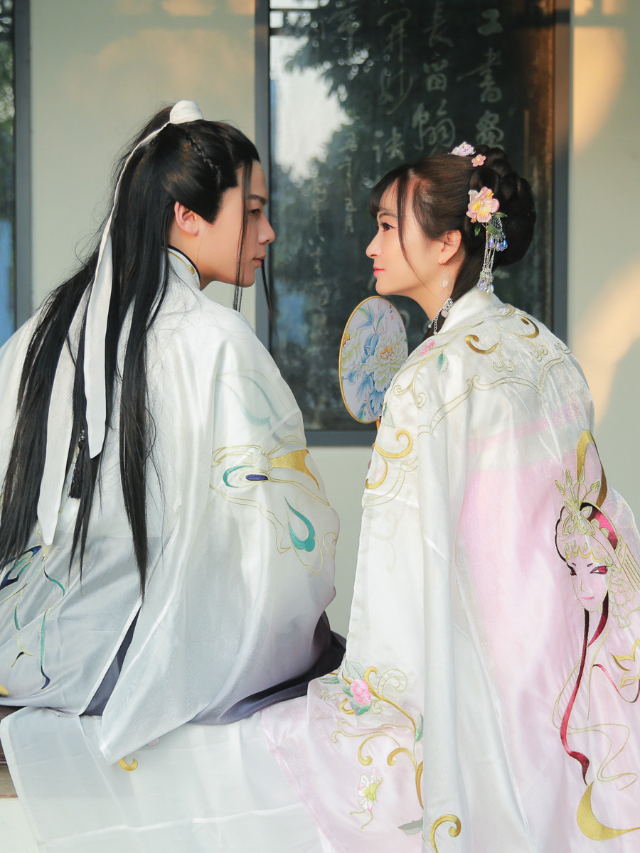 一芯一衣 醉武花 原创汉服重工刺绣男女情侣CP装渐变色多款式