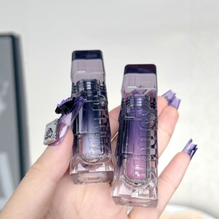 Uhue臆世界柔焦雾面温差唇釉EW108唇雾EW102口红EW105雾面哑光104