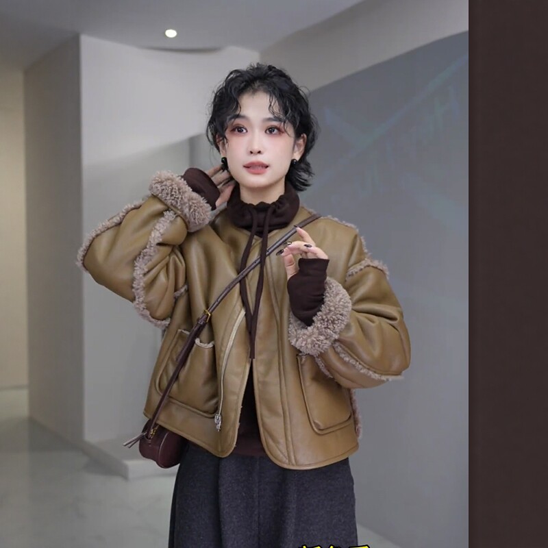 两面穿皮毛一体羊羔绒外套女2025新款爆款冬季洋气圆领夹克机车服