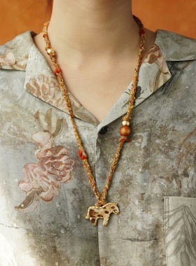 冬季新款小马装饰项链轻奢小众高级感气质长款高档毛衣链配饰品