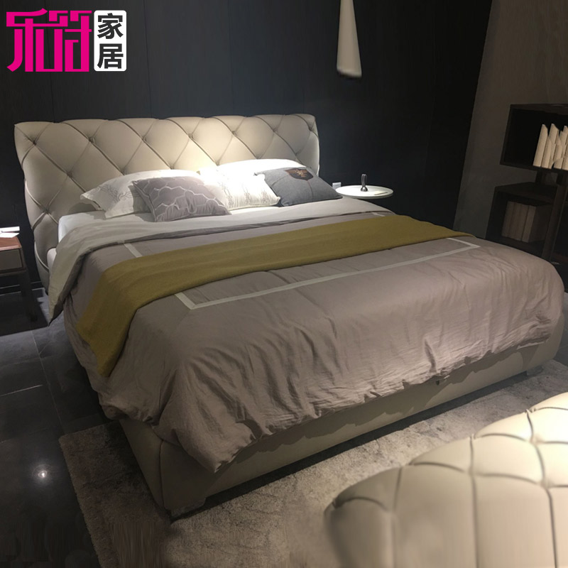 简约现代风头层牛皮双人床