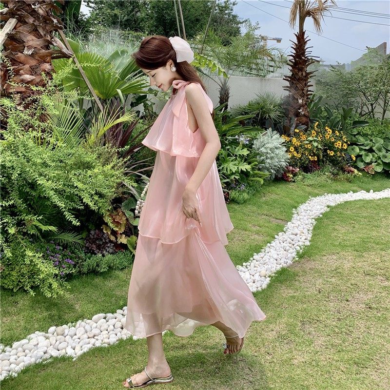 蟾宫折桂_温柔女人味绑蝴蝶结漏肩A字精品显瘦流光蛋糕连衣裙