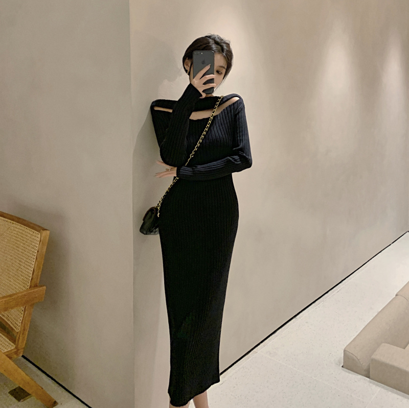 Real shot real price ~ autumn / winter 2020 show thin knitting off shoulder hollow out slim one shoulder dress