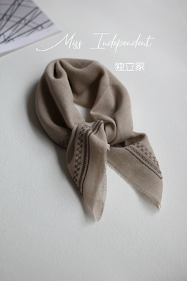 西班牙苎麻羊毛刺绣手帕围巾