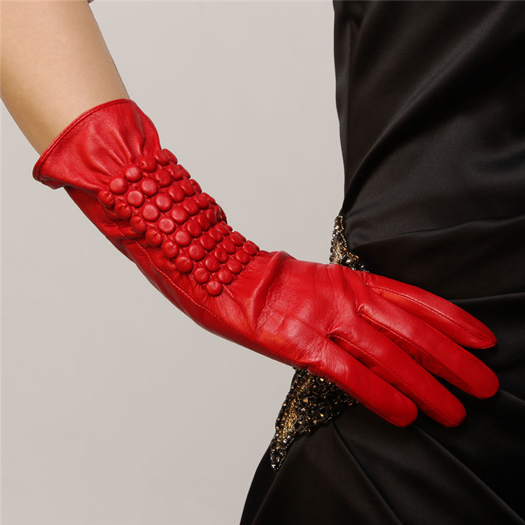 女士薄绒中长款绣花红色羊皮手套