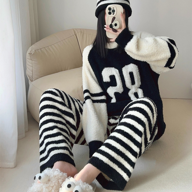 运动休闲数字半边绒长袖长裤女睡衣冬季保暖珊瑚绒家居服PINKWEO
