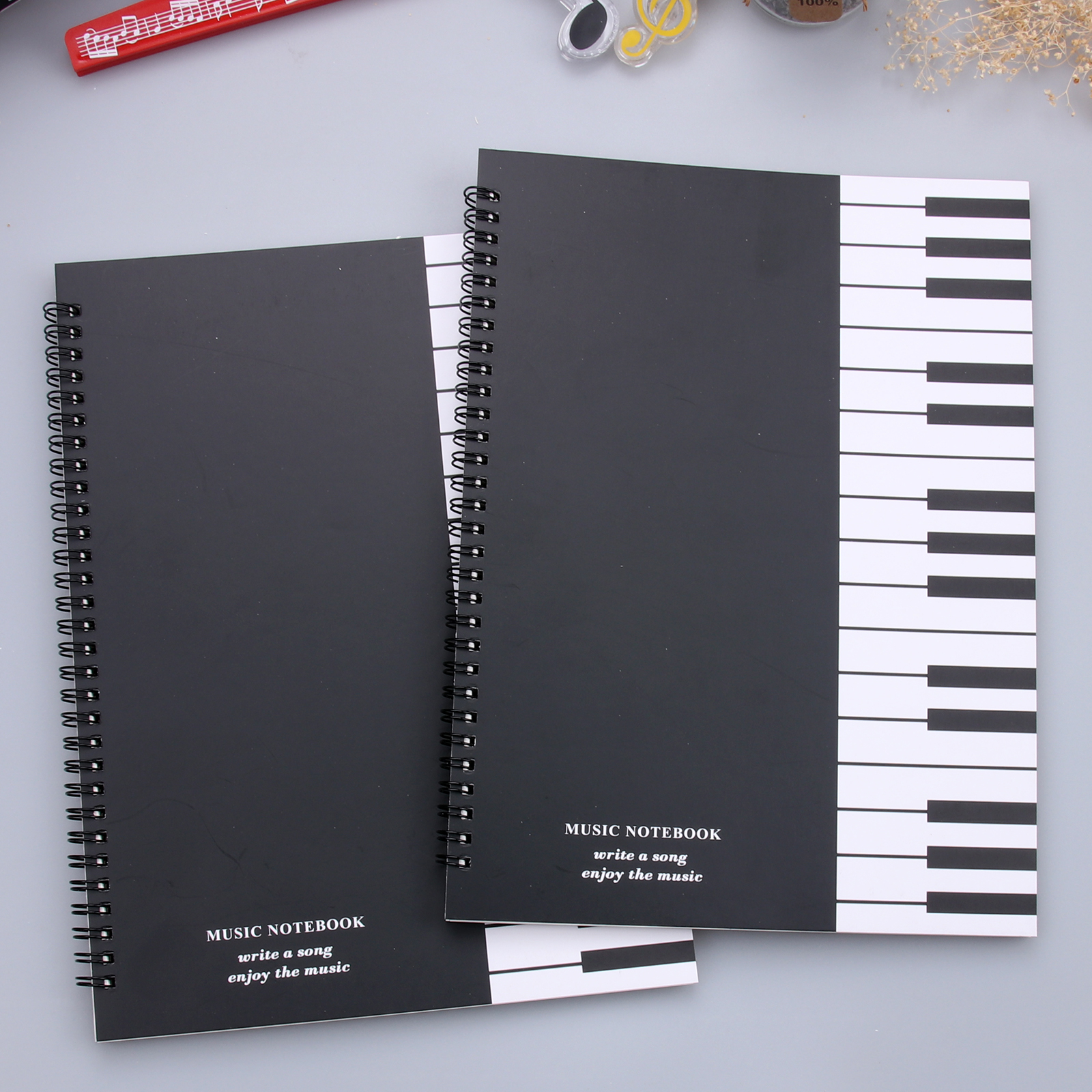 A4儿童加宽格子带乐理五线谱本