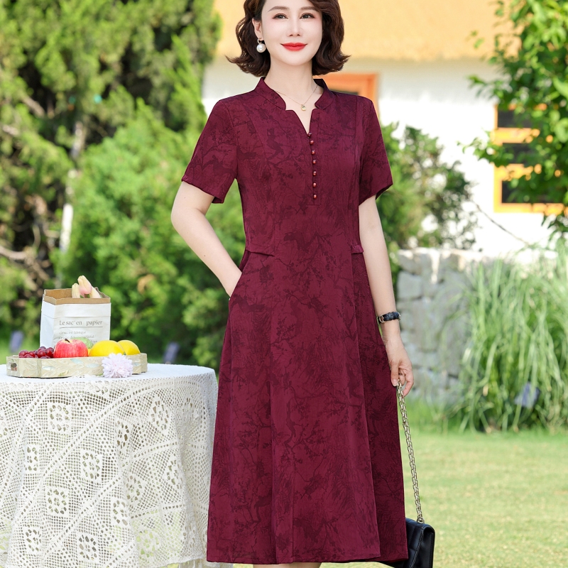 贵夫人妈妈夏装洋气连衣