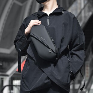 高颜值男士 胸包 胸前包休闲旅行斜挎单肩包大容量腰包百搭背包时尚