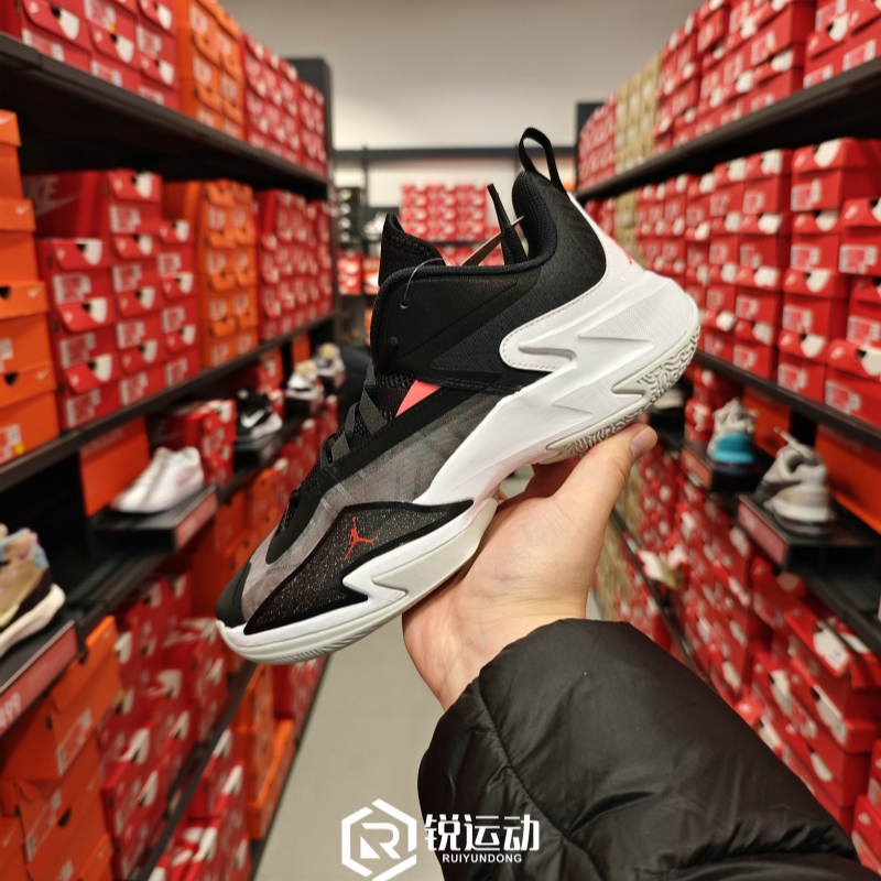 Nike/耐克 Air Jordan 威少3One Take3 简版男子篮球鞋DC7700-001