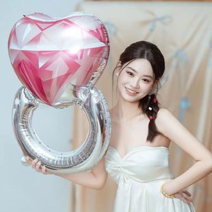 领证结婚气球钻石戒指求婚新娘晨袍订婚拍照道具告白装饰婚礼充气