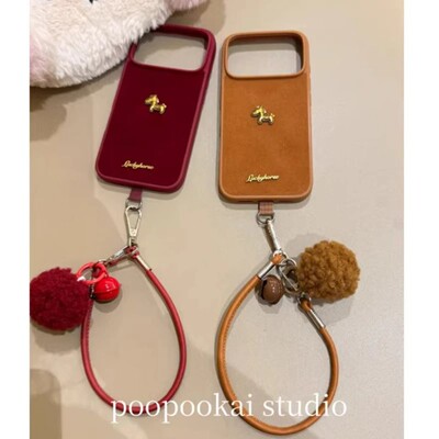 新年红绒布刺绣立体小金马手拎绳适用苹果17promax手机壳iphone16新款15pro女款14pm全包保护壳
