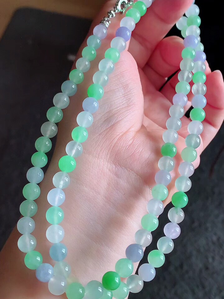 天然缅甸翡翠珠串，项链，手串，冰种三彩珠链 尺寸6.9，自然光