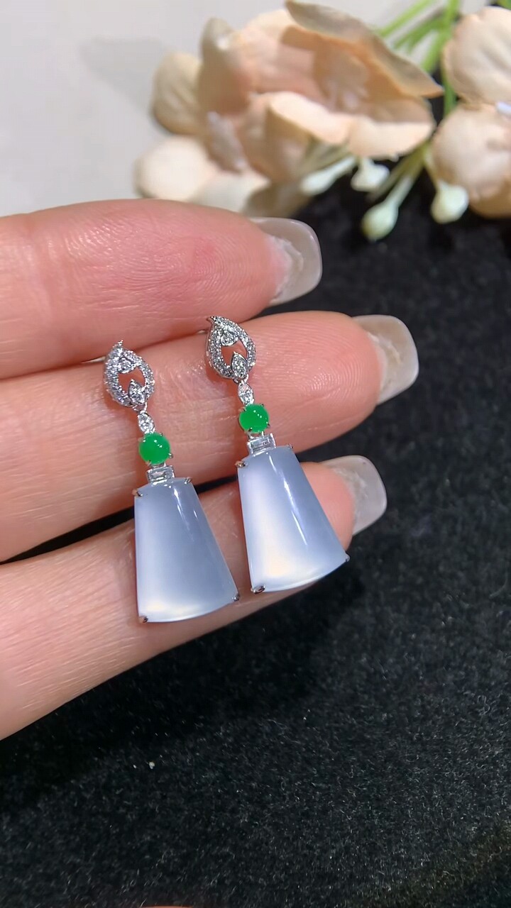 天然缅料18k玻璃种白冰无事牌耳坠 整25.4*9.7*3.8裸13*9.7*3.6