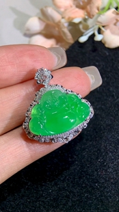 20.5 缅料18k玻璃种满绿佛公吊坠 9.5裸14.3 23.5 3.4 整26.3