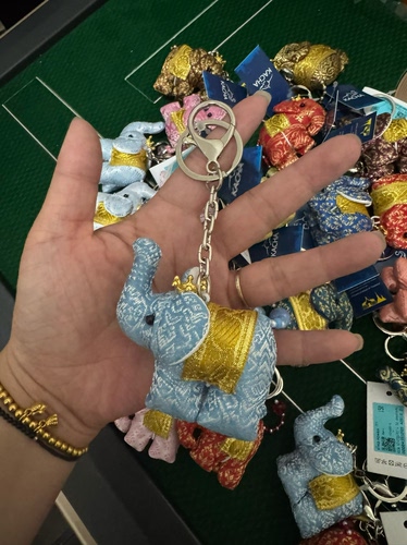 泰国KACHA正版布艺小象钥匙扣东南亚特色刺绣大象钥匙包包挂件