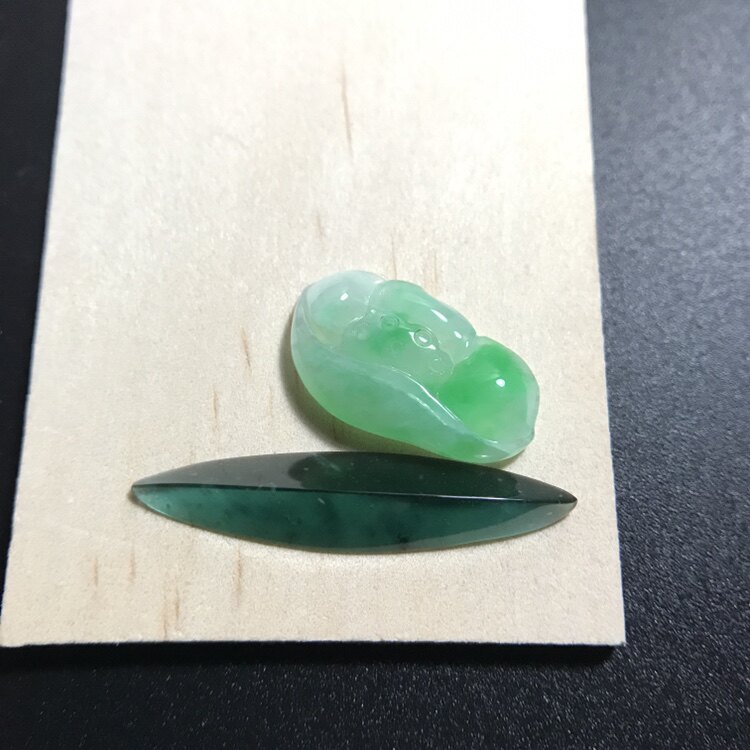 缅甸翡翠木那玻璃种老蓝水随形和冰儒阳绿荷花吊坠胸针裸石配石