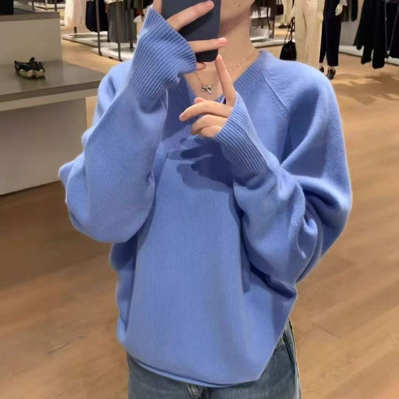 北欧小众~  G890＋  标准版型V领美利奴羊毛针织衫女上衣