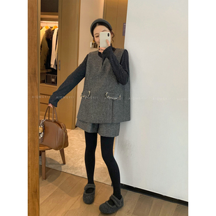 爱情魔鬼鱼 灰色时尚套装女2025冬季新款马甲背心阔腿短裤两件套