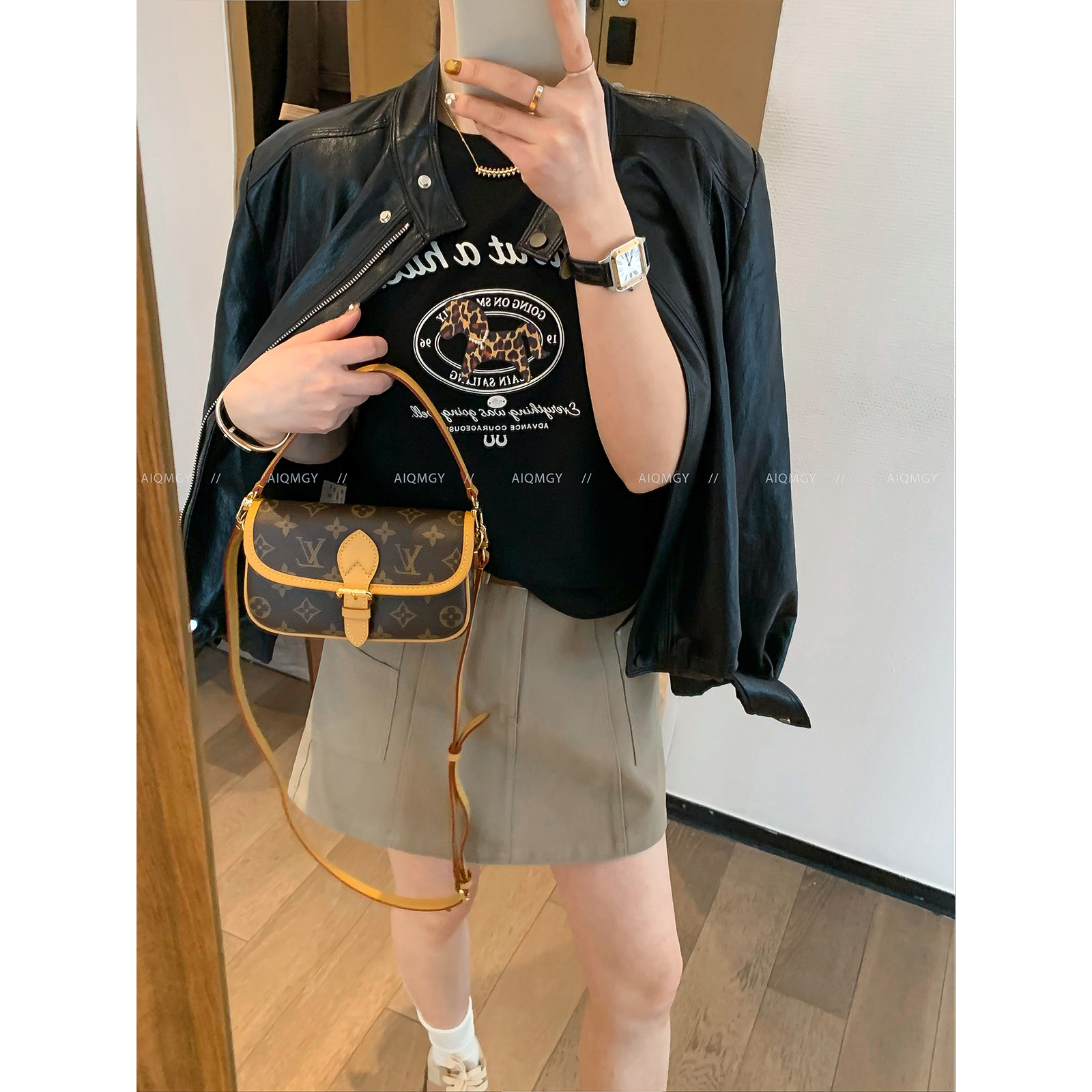 爱情魔鬼鱼 黑色短袖圆领卡通印花莫代尔T恤女2026年春季时尚上衣