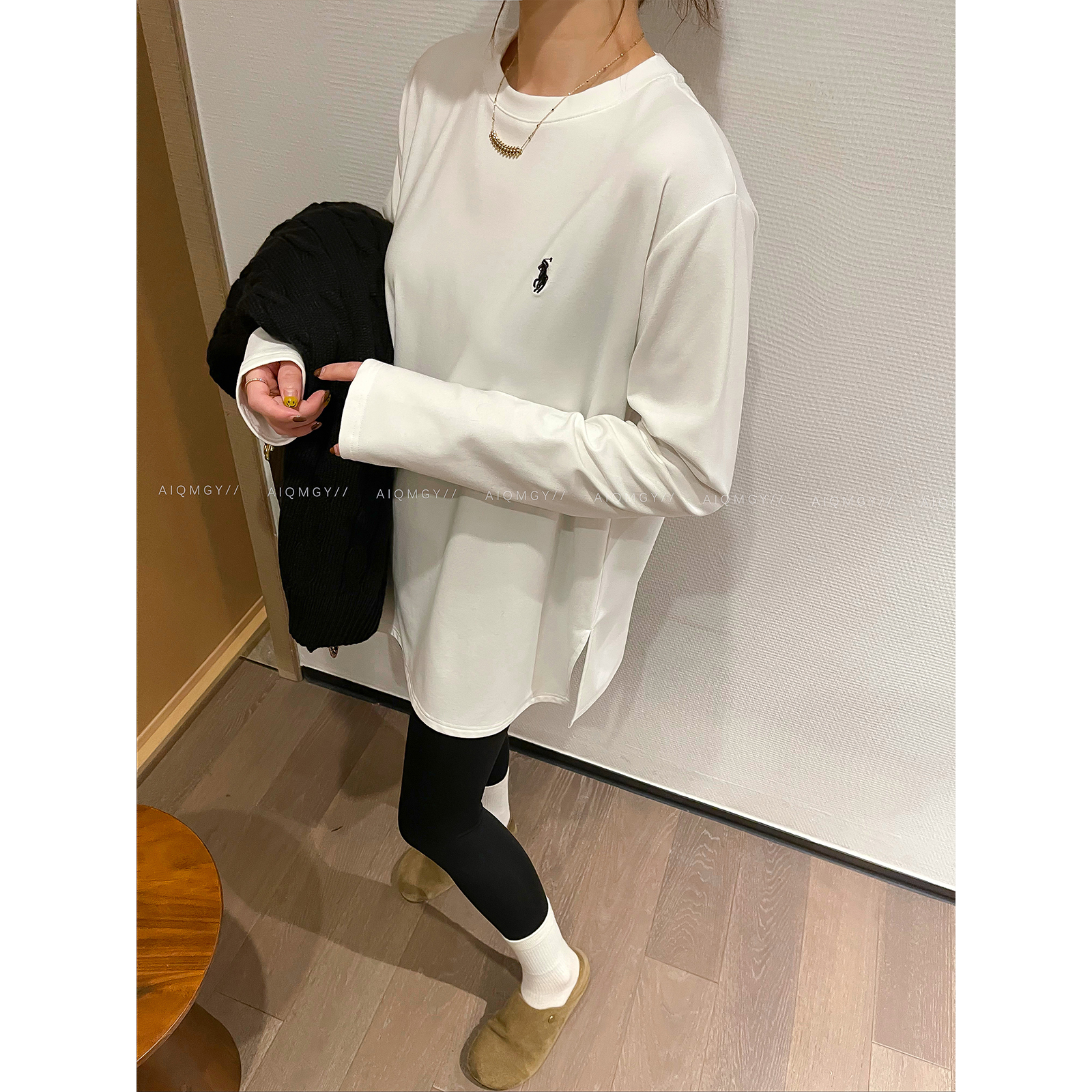 爱情魔鬼鱼 白色圆领长袖开叉T恤女2025秋季新款宽松休闲纯色上衣