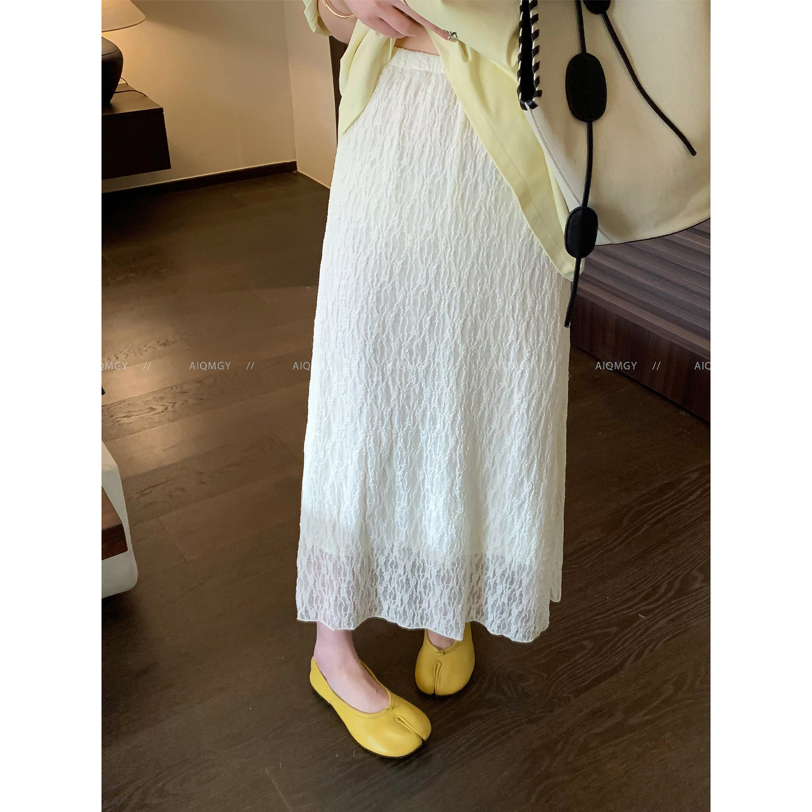 爱情魔鬼鱼 纯色褶皱直筒半身裙女2026春季新款高腰气质百搭长裙