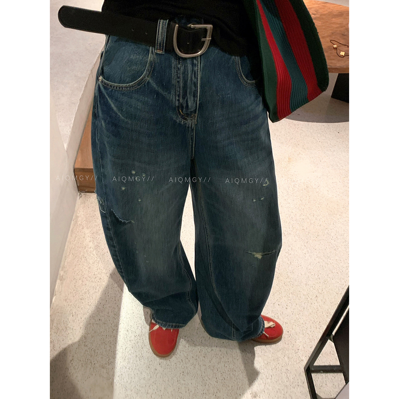 爱情魔鬼鱼 设计感宽松破洞牛仔裤女2025秋冬新款高腰直筒阔腿裤,女装/女士精品,牛仔裤,淘宝优惠券,粉丝福利购,淘宝优惠卷