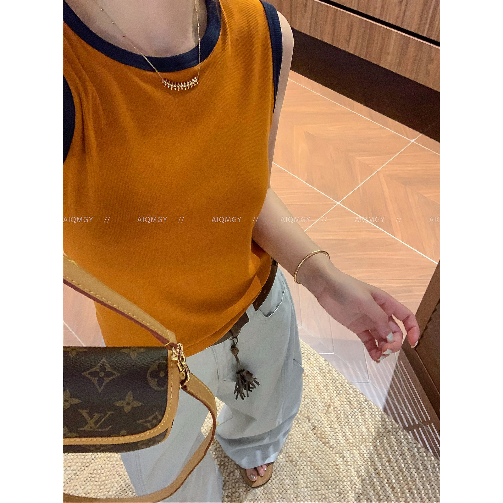 爱情魔鬼鱼 橘色撞色圆领无袖背心女2026年夏季新款显瘦内搭上衣