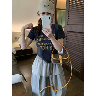 爱情魔鬼鱼 深灰色短袖圆领字母印花T恤女2026年夏季新款百搭上衣