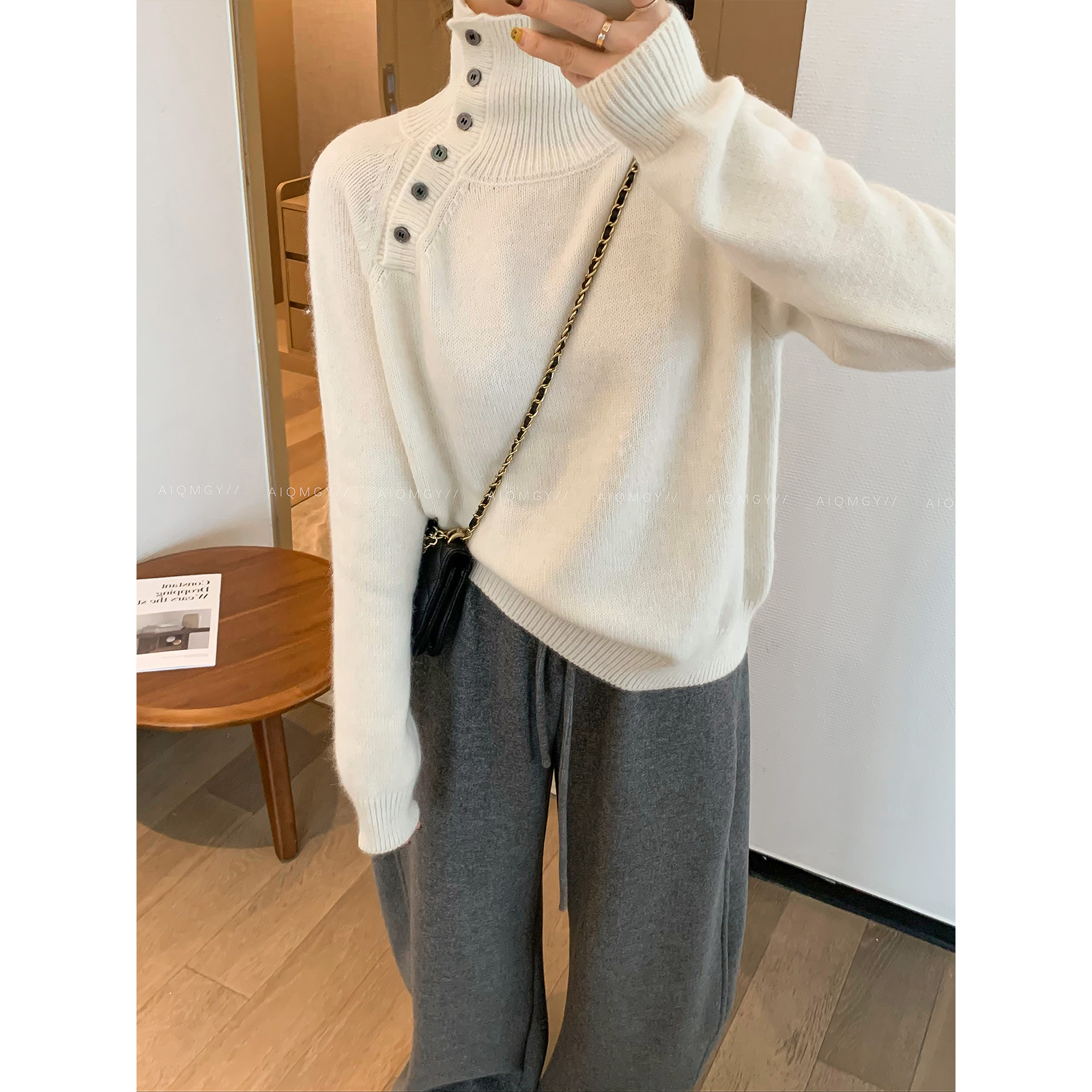 爱情魔鬼鱼立领羊毛针织衫女