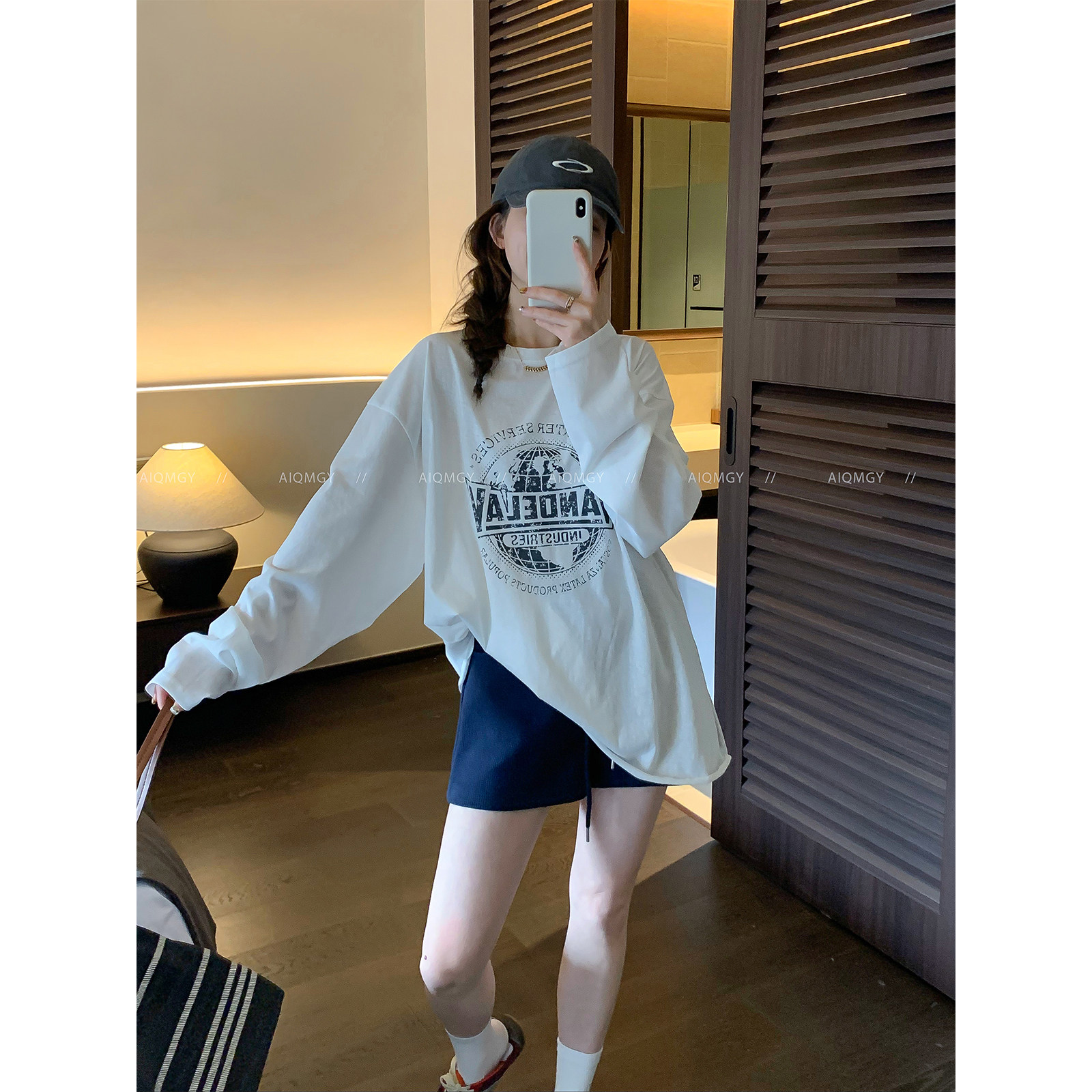 爱情魔鬼鱼 长袖圆领字母印花T恤女2026年春季新款宽松慵懒风上衣