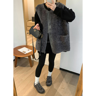 爱情魔鬼鱼 灰色坎肩羊羔毛马甲女2025秋冬新款时尚叠穿马夹上衣