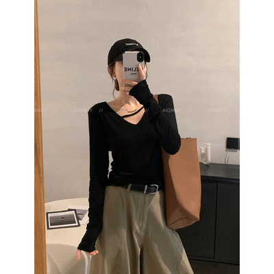 爱情魔鬼鱼V领长袖垫肩T恤女