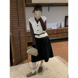 爱情魔鬼鱼 时尚套装女2026年秋季新款长袖打底T恤针织马甲两件套