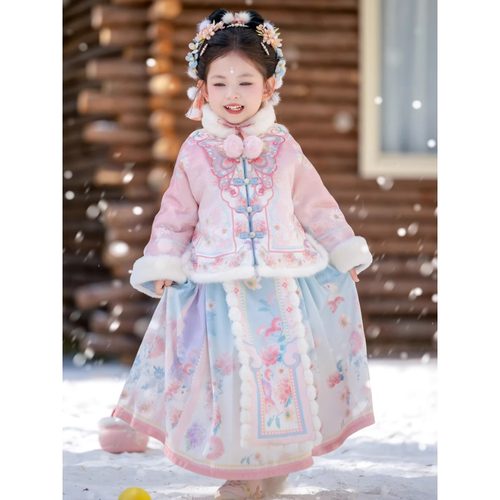 女童明制汉服新年拜年服