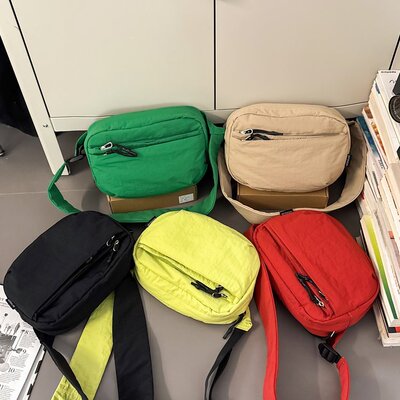 宽肩带轻便小挎包尼龙百搭斜挎包男女同款手机包小方包轻量化潮包