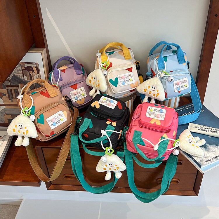 可爱儿童包包2025新款女童宝宝单肩包时尚小男孩外出零钱斜挎包