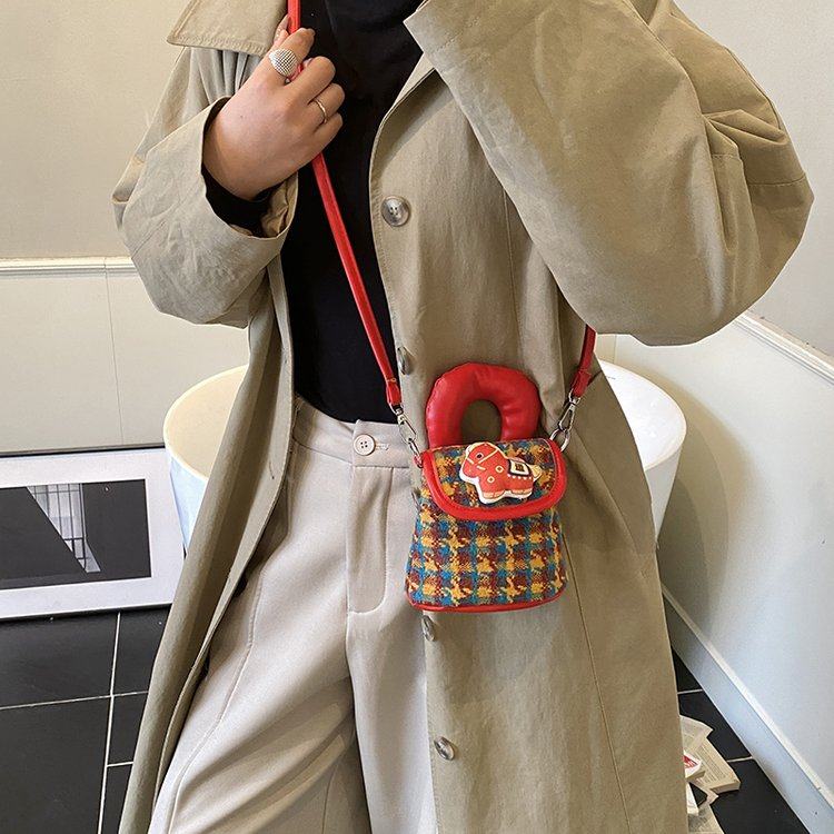 2026春季新款通用款女包斜跨手提包女女性全红色包盖式均码红蓝色,箱包皮具/热销女包/男包,通用款女包,淘宝优惠券,粉丝福利购,淘宝优惠卷