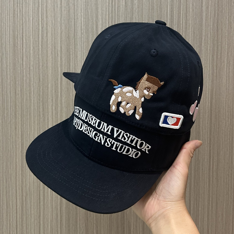 秦思同款小马刺绣棒球帽藏青色软顶遮阳帽少女爱心百搭休闲鸭舌帽图片