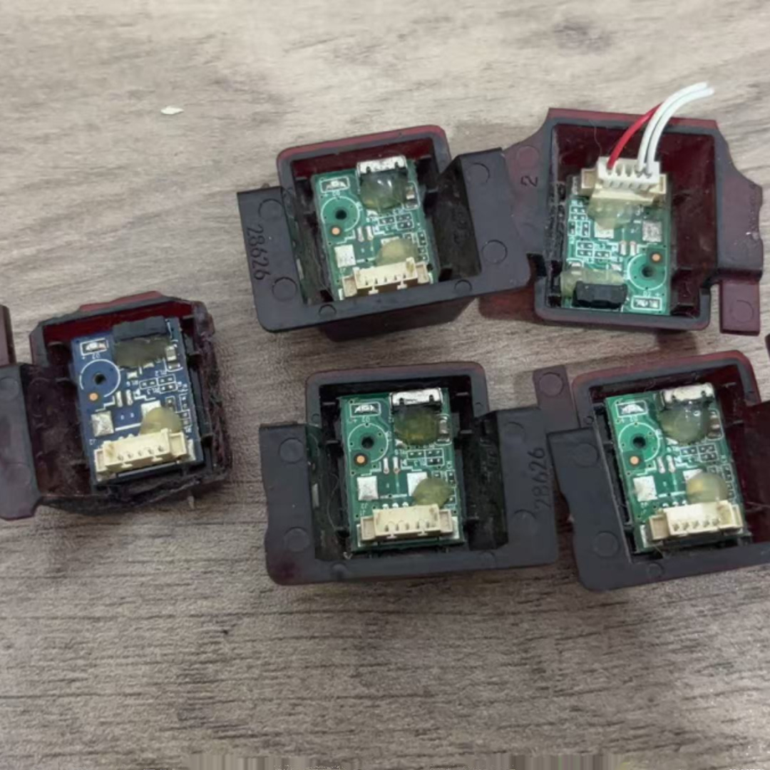 长虹49U1 55U1 55S1 50S1 49A1U 遥控接收板JUC7.820.00127632