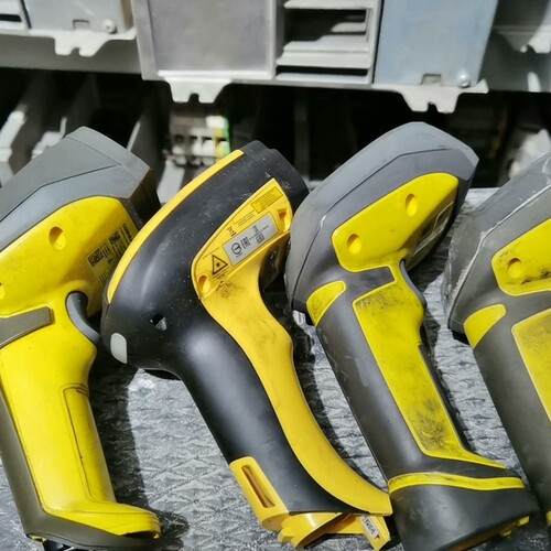 【佳诚】MOXA 摩莎  DM8050两个  DM8050C一个【议价】