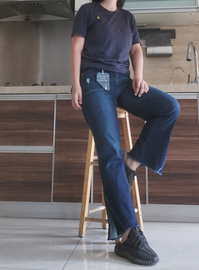 1111五折美单D家新款春秋蓝色高腰开叉拼接款磨痕破洞九分牛仔裤