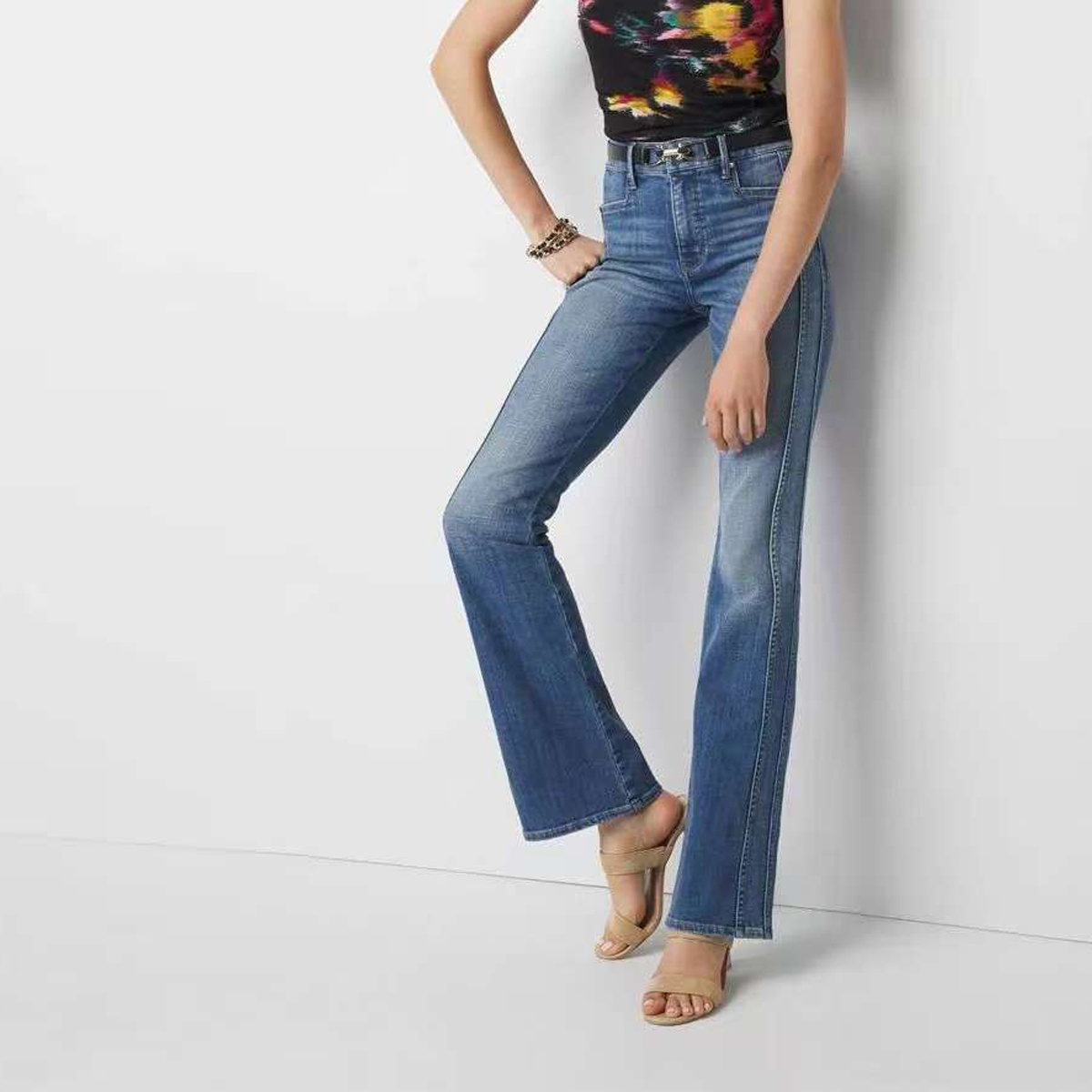 弹力拼接立体剪裁修身喇叭牛仔裤