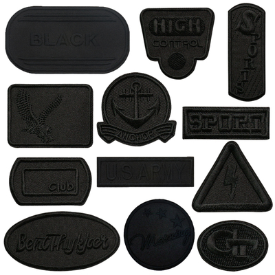 贴布黑色牛仔裤补洞背胶绣花