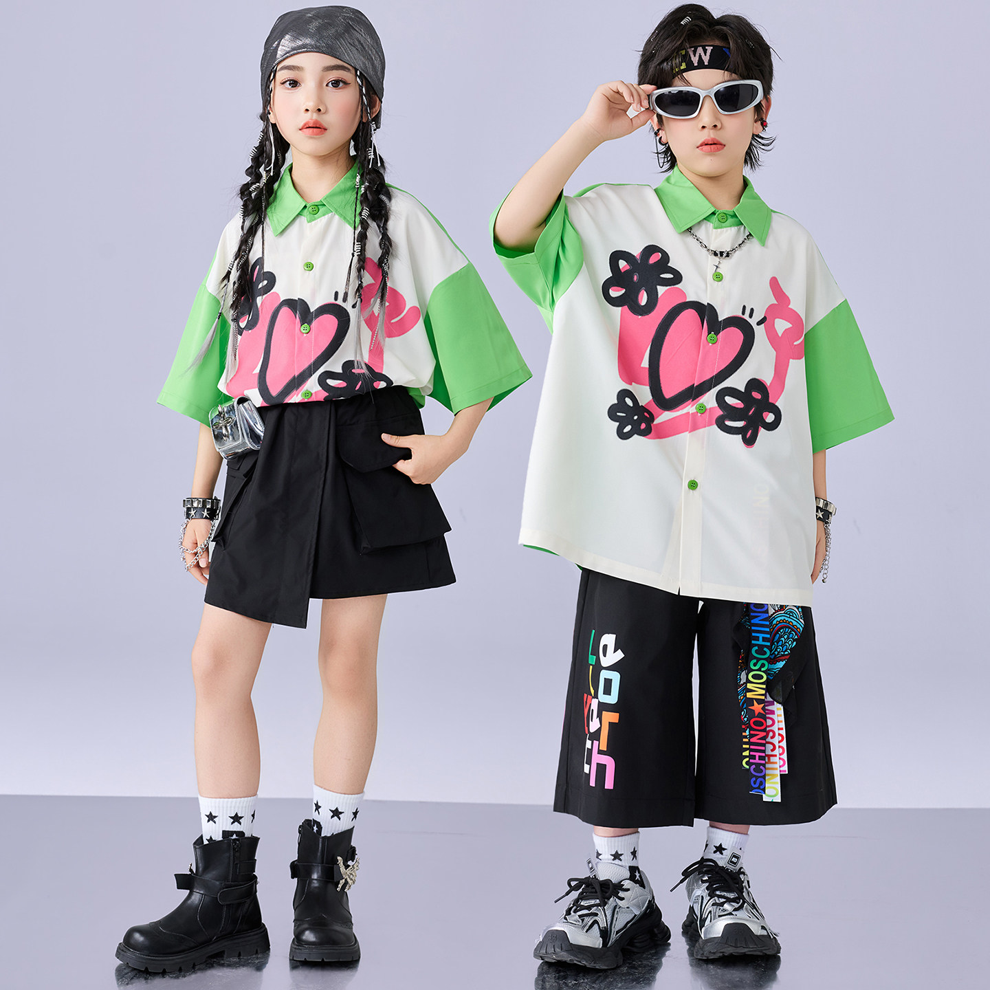 六一儿童节嘻哈街舞演出服男女童卡通涂鸦幼儿园班服表演服毕业服