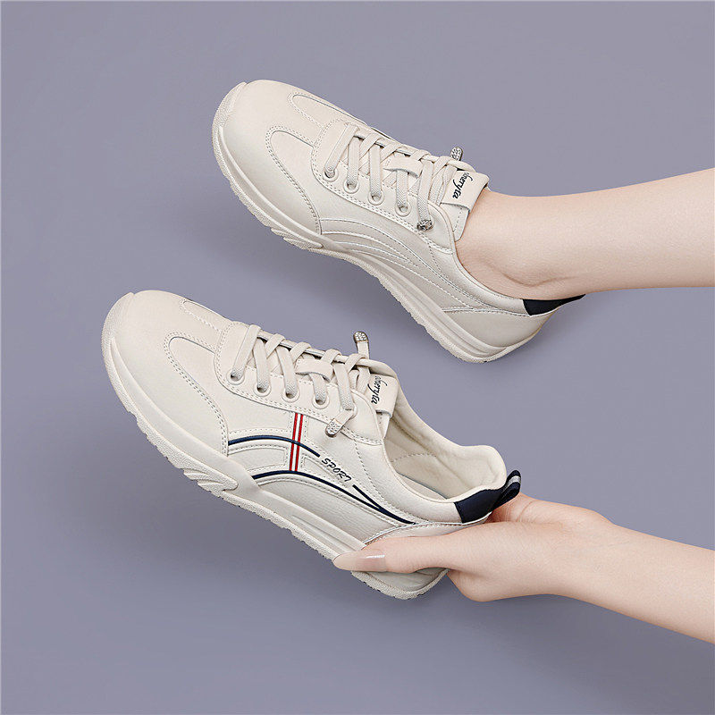 软底运动鞋女2026春秋季新款不累脚轻便跑步鞋防滑耐磨旅游鞋