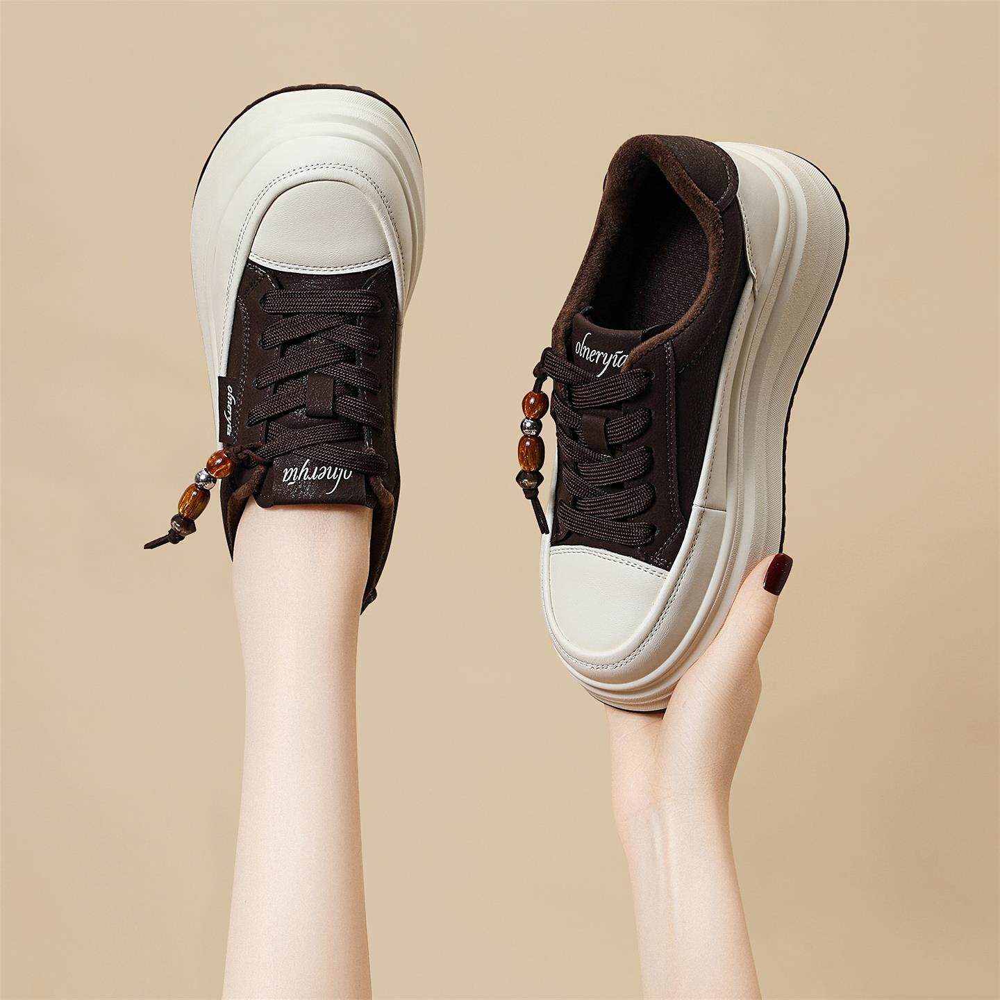 真皮巨好看增高厚底鞋女2025新款配阔腿裤松糕鞋休闲板鞋女鞋冬季