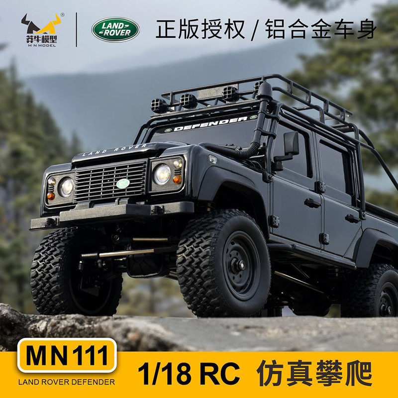 MANGNIU 모델 MN111 랜드 로버 수비수 1:18 RC 모델 등산 오프로드 장난감 원격 제어 자동차 합금 RTR 버전