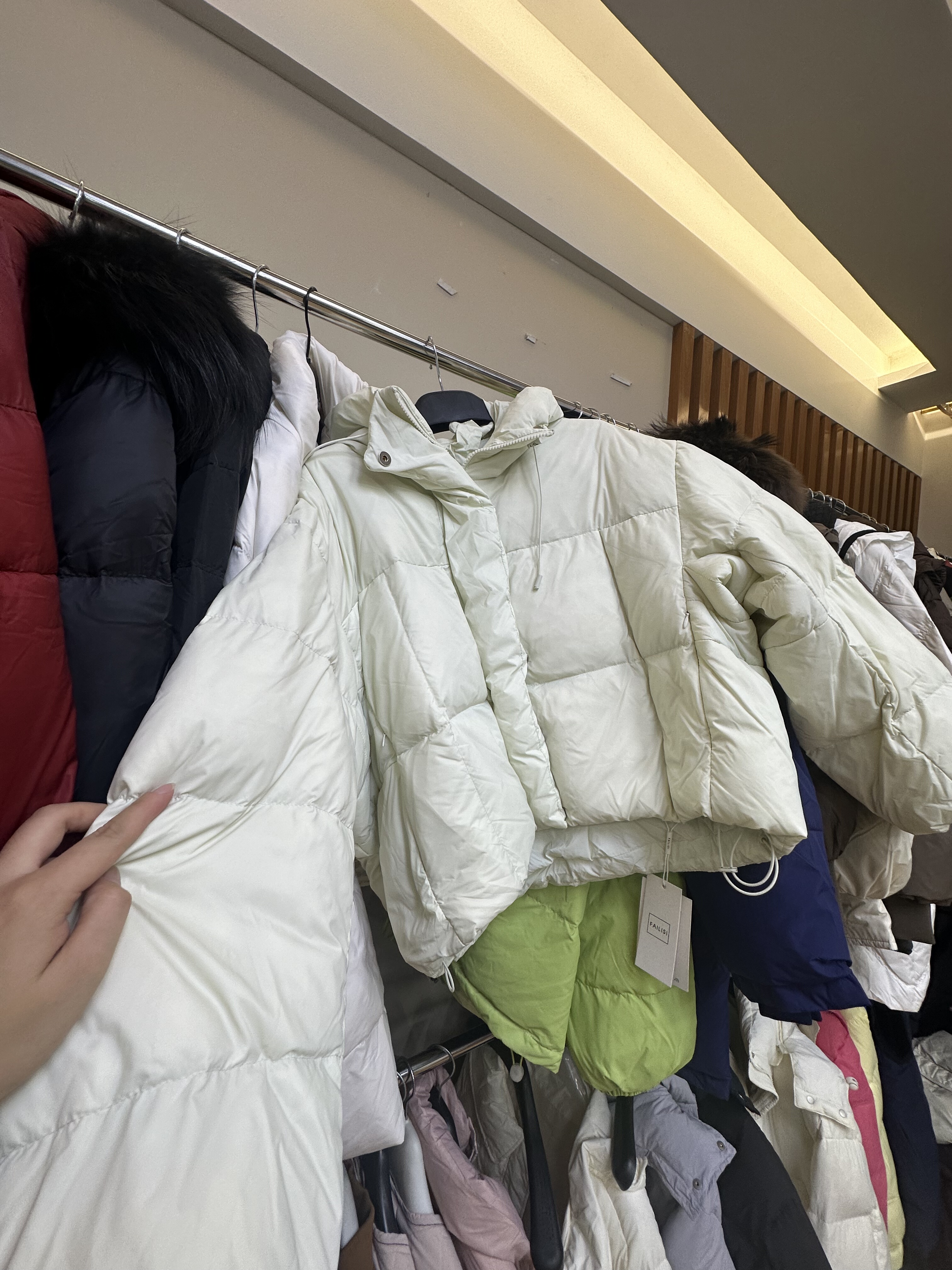 39-99羽绒服偶有瑕疵听价格编码下单