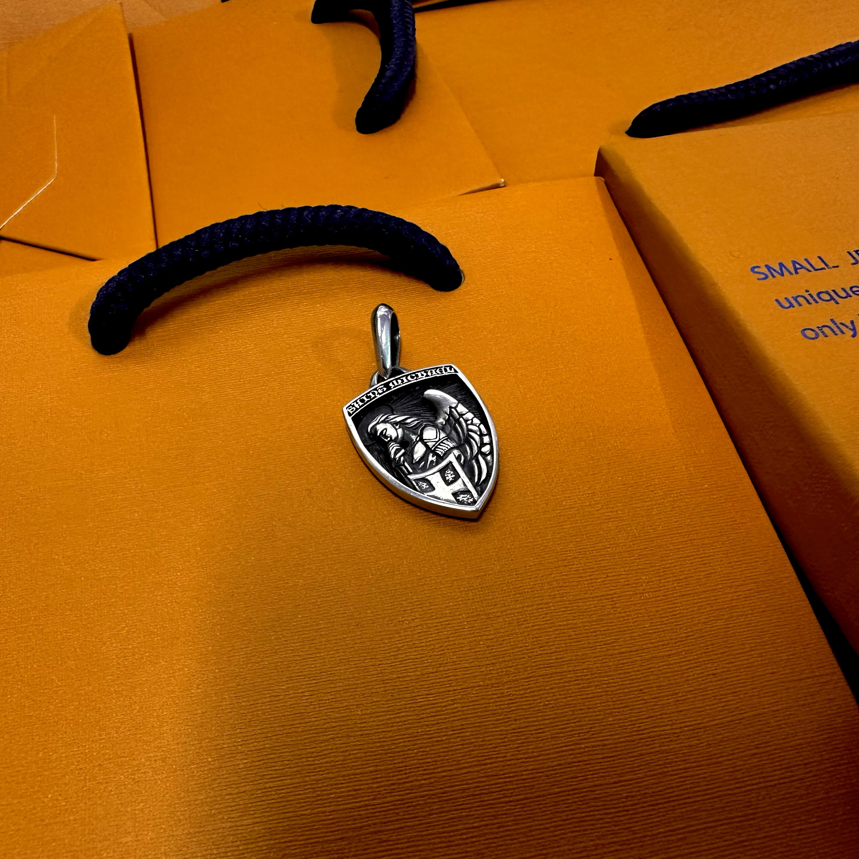 爆款s925银复古项链盾牌欧美时尚配饰男士钛钢吊坠饰品